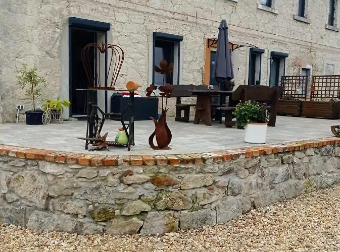 Dom Mili Farma Henrykow Lubanski